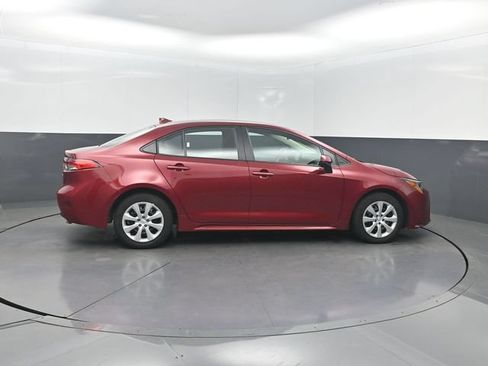 Used 2024 Toyota Corolla LE FWD image 28