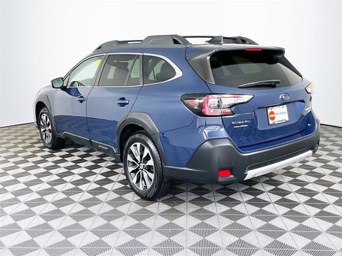 Used 2023 Subaru Outback Limited XT AWD/4WD image 6