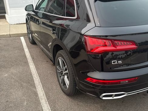 Used 2020 Audi Q5 e Premium Plus w/ Premium Plus Package AWD/4WD image 6
