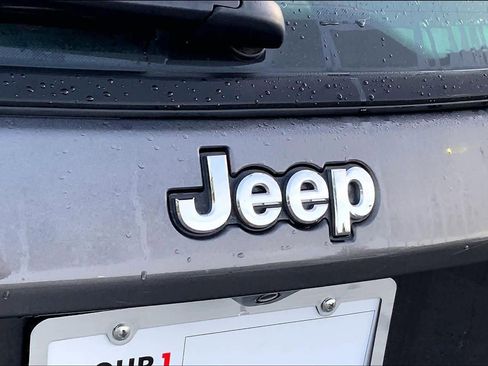 Used 2021 Jeep Compass Sport w/ Cold Weather Group FWD image 30