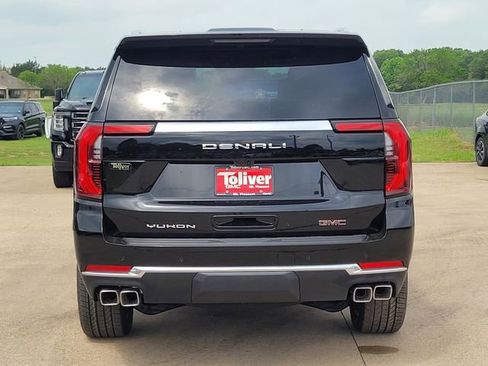 New 2026 GMC Yukon Denali w/ Denali Reserve Package AWD/4WD image 6