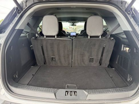 Used 2022 Ford Explorer Limited RWD image 31