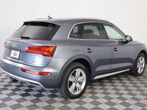 Used 2019 Audi Q5 Prestige w/ Prestige Package AWD/4WD image 4
