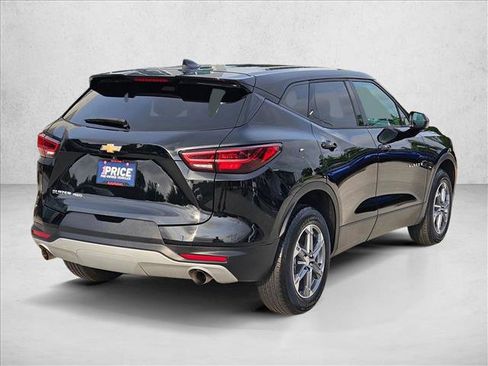 Used 2025 Chevrolet Blazer LT AWD/4WD image 5
