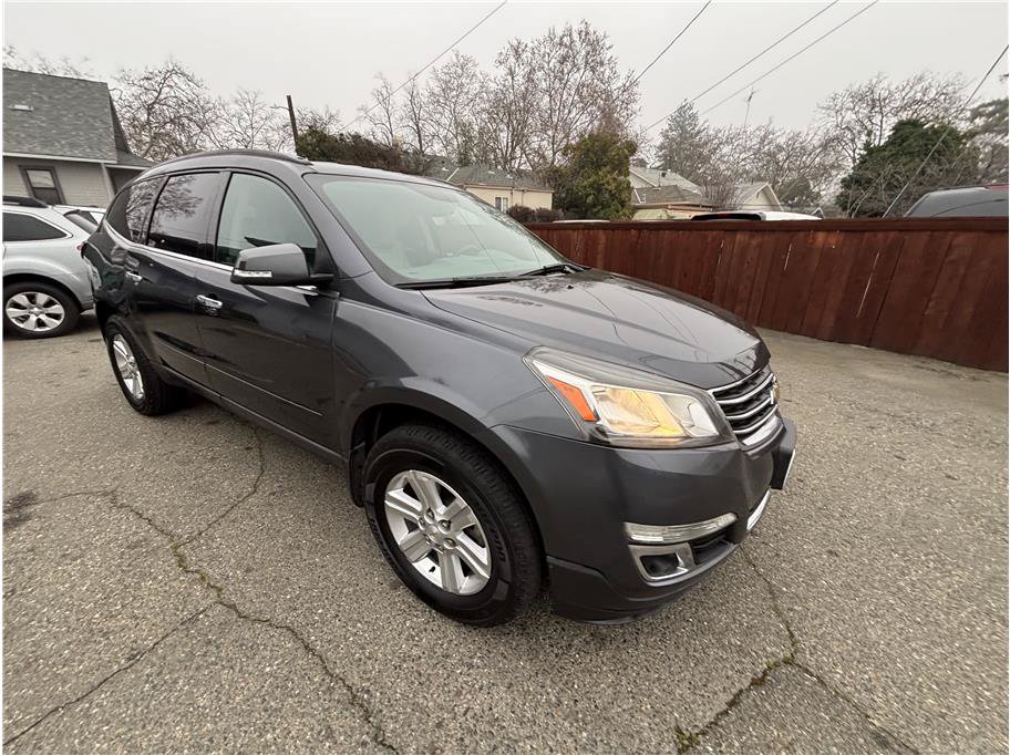 Used 2013 Chevrolet Traverse LT AWD/4WD image 2
