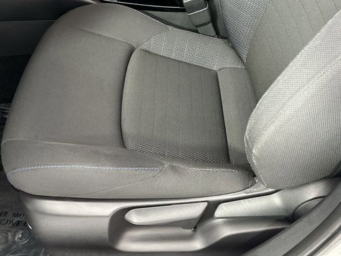Used 2022 Toyota Corolla SE w/ Carpet Mat Package (TMS) FWD image 12