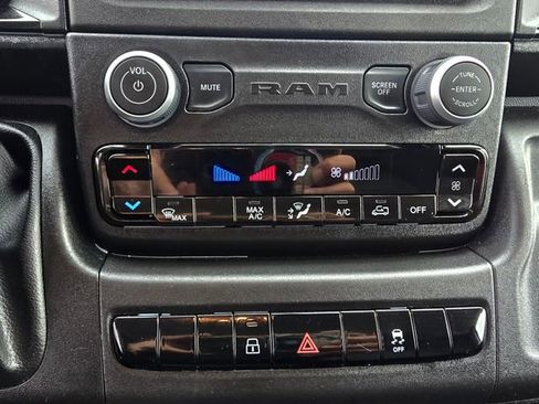 Used 2025 RAM ProMaster 2500 w/ Storage Group image 12
