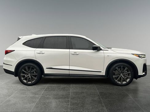 Used 2025 Acura MDX A-Spec image 9