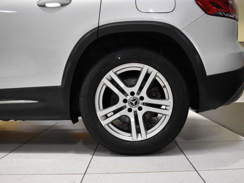 Used 2020 Mercedes-Benz GLB 250 4MATIC image 11