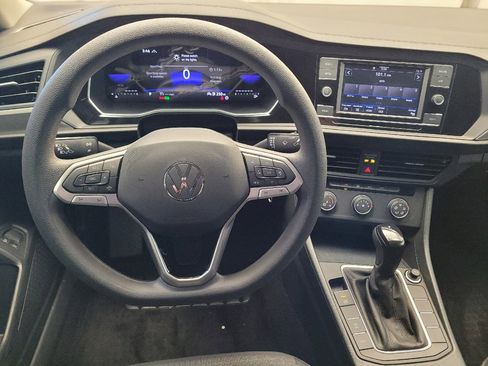 Used 2023 Volkswagen Jetta S image 22