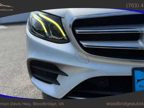 Used 2017 Mercedes-Benz E 300 image 9