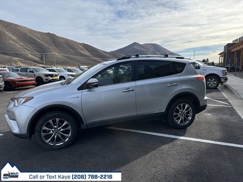 Used 2016 Toyota RAV4 Limited image 7
