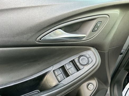 Used 2024 Buick Encore GX Preferred FWD image 25