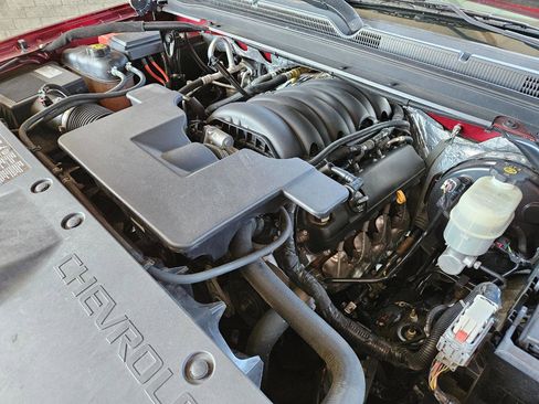 Used 2017 Chevrolet Tahoe LT image 27