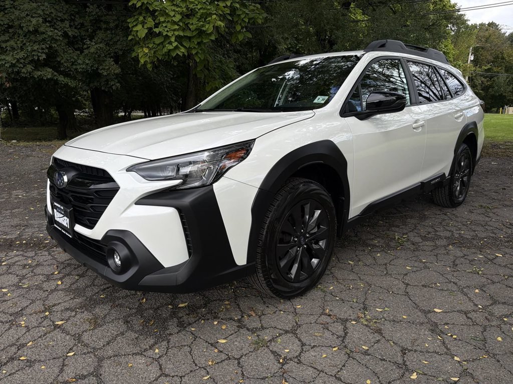 Certified 2025 Subaru Outback Onyx Edition AWD/4WD image 4