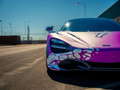 Used 2018 McLaren 720S RWD image 23