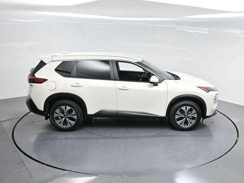 Used 2023 Nissan Rogue SV image 66