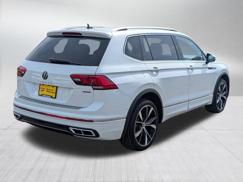 Certified 2022 Volkswagen Tiguan SEL R-Line AWD/4WD image 7