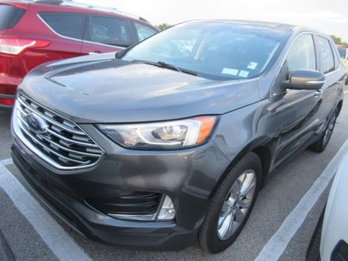 Used 2020 Ford Edge Titanium w/ Canadian Touring Package AWD/4WD image 2