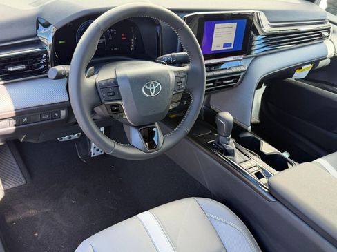 New 2026 Toyota Camry Hybrid image 4