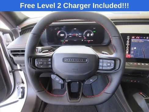 Used 2025 Dodge Charger R/T w/ Quick Order Package 25M R/T image 15