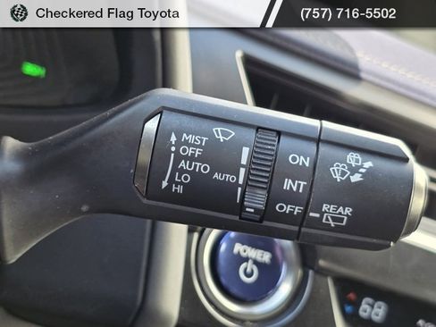 Used 2021 Lexus UX 250h w/ Premium Package image 31