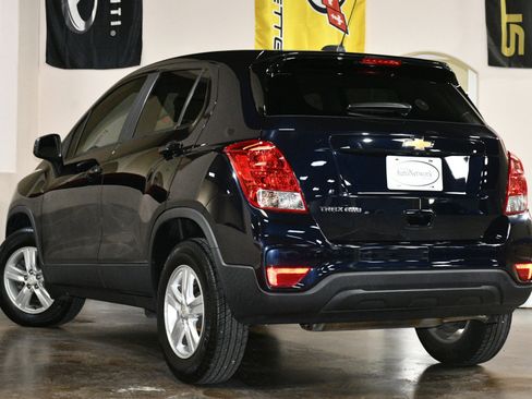 Used 2021 Chevrolet Trax LS w/ Tint and Cruise Package image 6