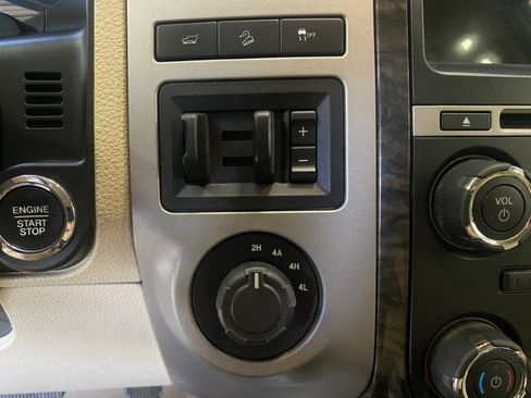 Used 2016 Ford Expedition EL Limited AWD/4WD image 42