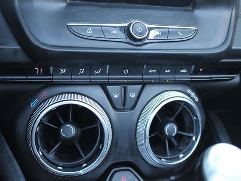 Used 2019 Chevrolet Camaro LT image 16