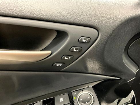 Used 2018 Lexus IS 300 AWD w/ Comfort Package image 37