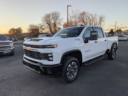 New 2026 Chevrolet Silverado 2500 Custom w/ Custom Value Package image 4