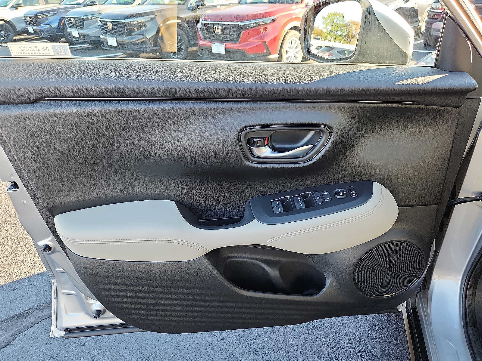 Certified 2024 Honda HR-V LX image 12