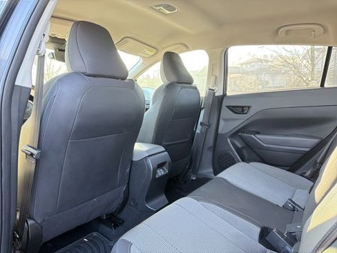 Used 2024 Subaru Crosstrek 2.0i Premium image 13
