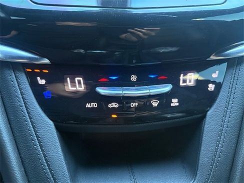 Used 2020 Cadillac XT6 Sport image 21