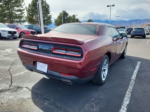 Used 2020 Dodge Challenger SXT image 6