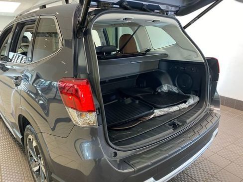 Used 2023 Subaru Forester Touring AWD/4WD image 27