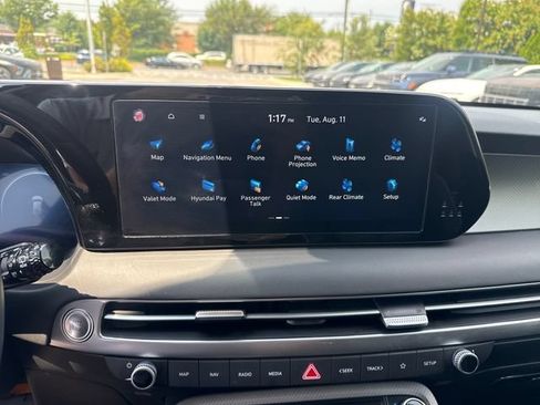 Used 2024 Hyundai Palisade SEL w/ Premium Package FWD image 18