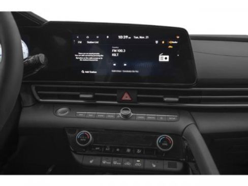 New 2025 Hyundai Elantra Limited image 13