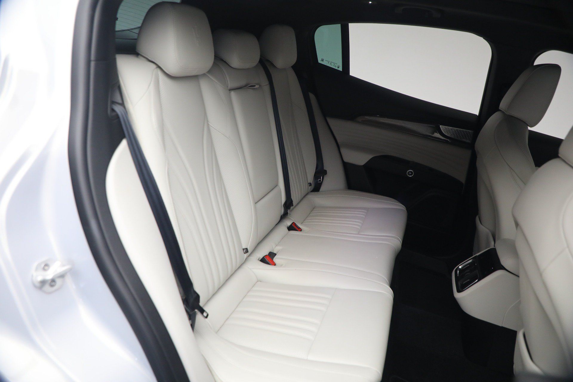 Certified 2023 Maserati Grecale Modena AWD/4WD image 21