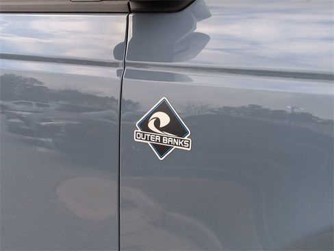 Used 2024 Ford Bronco Outer Banks image 12