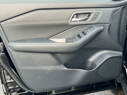 New 2026 Nissan Rogue Platinum w/ Platinum Premium Package image 13