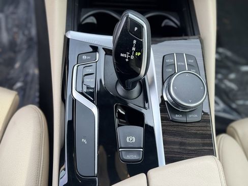 Used 2019 BMW 540i xDrive image 18