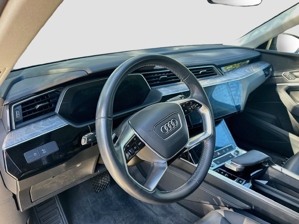 Used 2024 Audi Q8 e-tron Premium AWD/4WD image 9