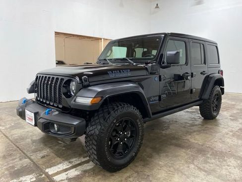 Used 2023 Jeep Wrangler Unlimited w/ Sun & Screen Package AWD/4WD image 1