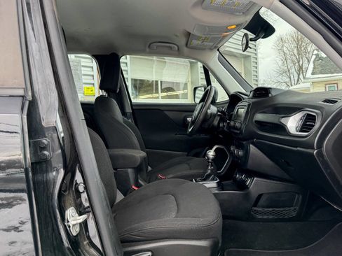 Used 2018 Jeep Renegade Sport w/ Power & Air Group image 9