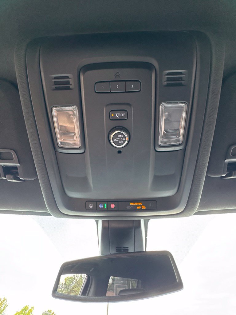 Used 2021 Chevrolet Suburban LT AWD/4WD image 23