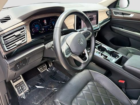 Used 2024 Volkswagen Atlas SEL Premium R-Line AWD/4WD image 27
