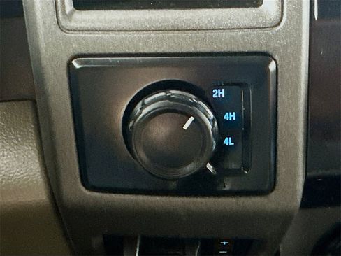 Used 2020 Ford F450 XL w/ Power Equipment Group image 19