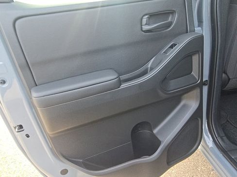 New 2026 Nissan Frontier SV image 32