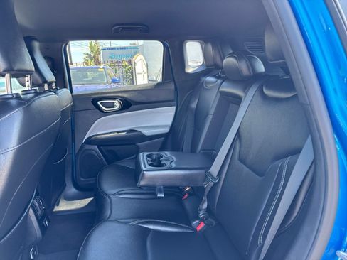 Used 2025 Jeep Compass Limited AWD/4WD image 27